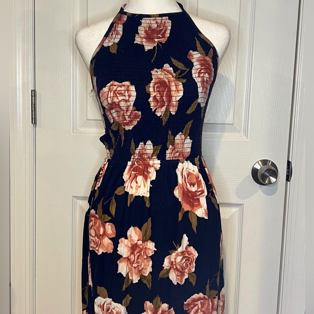 Floral Print Navy Blue Maxi Dress Size Medium